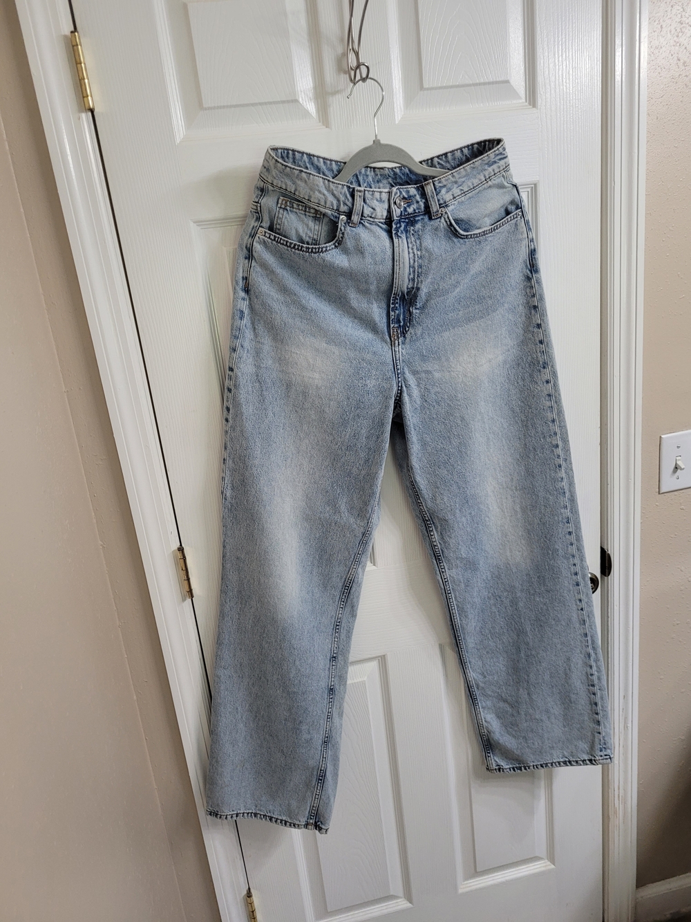 H&M Divided Light Blue Denim Jeans